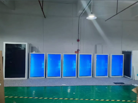 众裕液晶显示透明柜案例：科技赋能场景，参数彰显实力